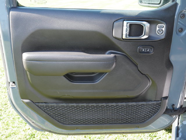 Used 2025 Jeep Wrangler Unlimited Sport S 4xe AWD/4WD image 11