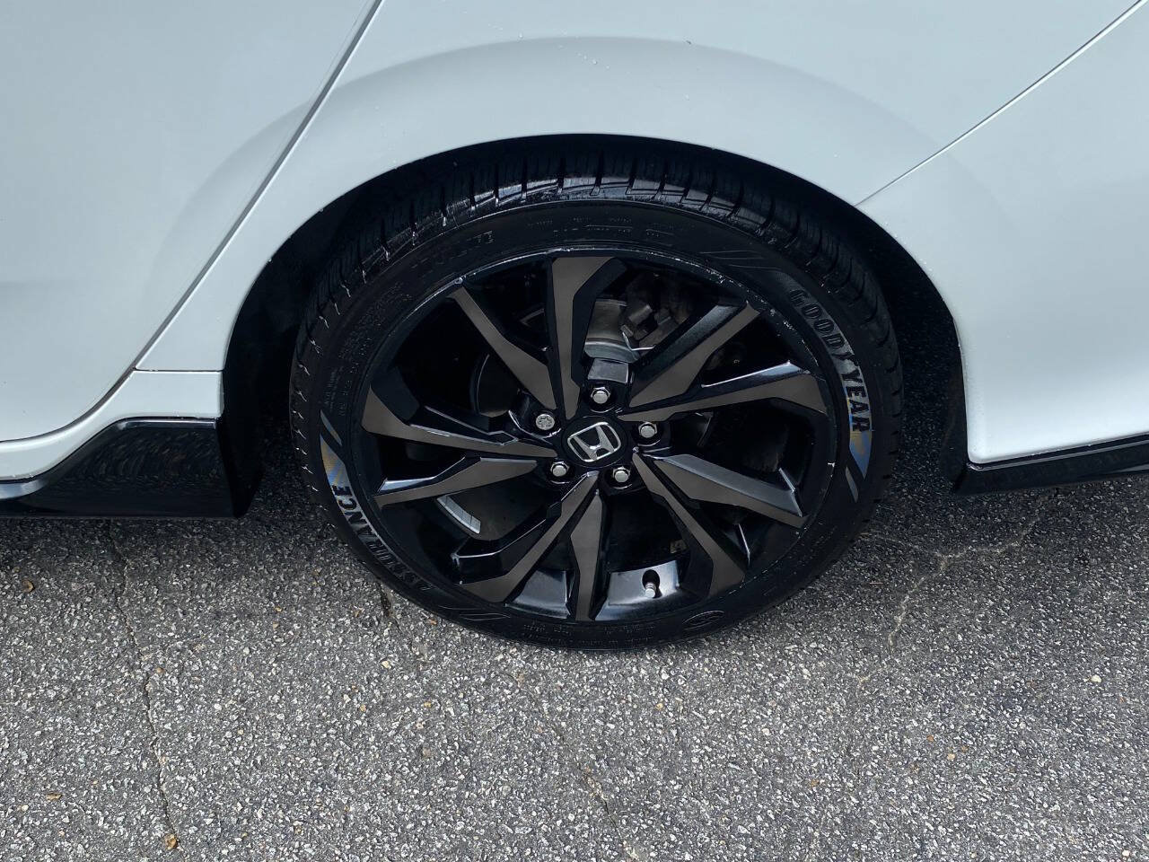 Used 2017 Honda Civic Sport image 10