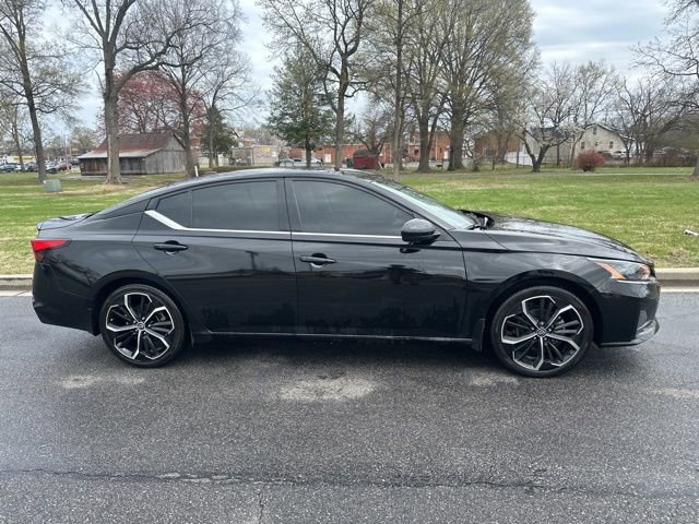 Used 2023 Nissan Altima 2.5 SR image 29