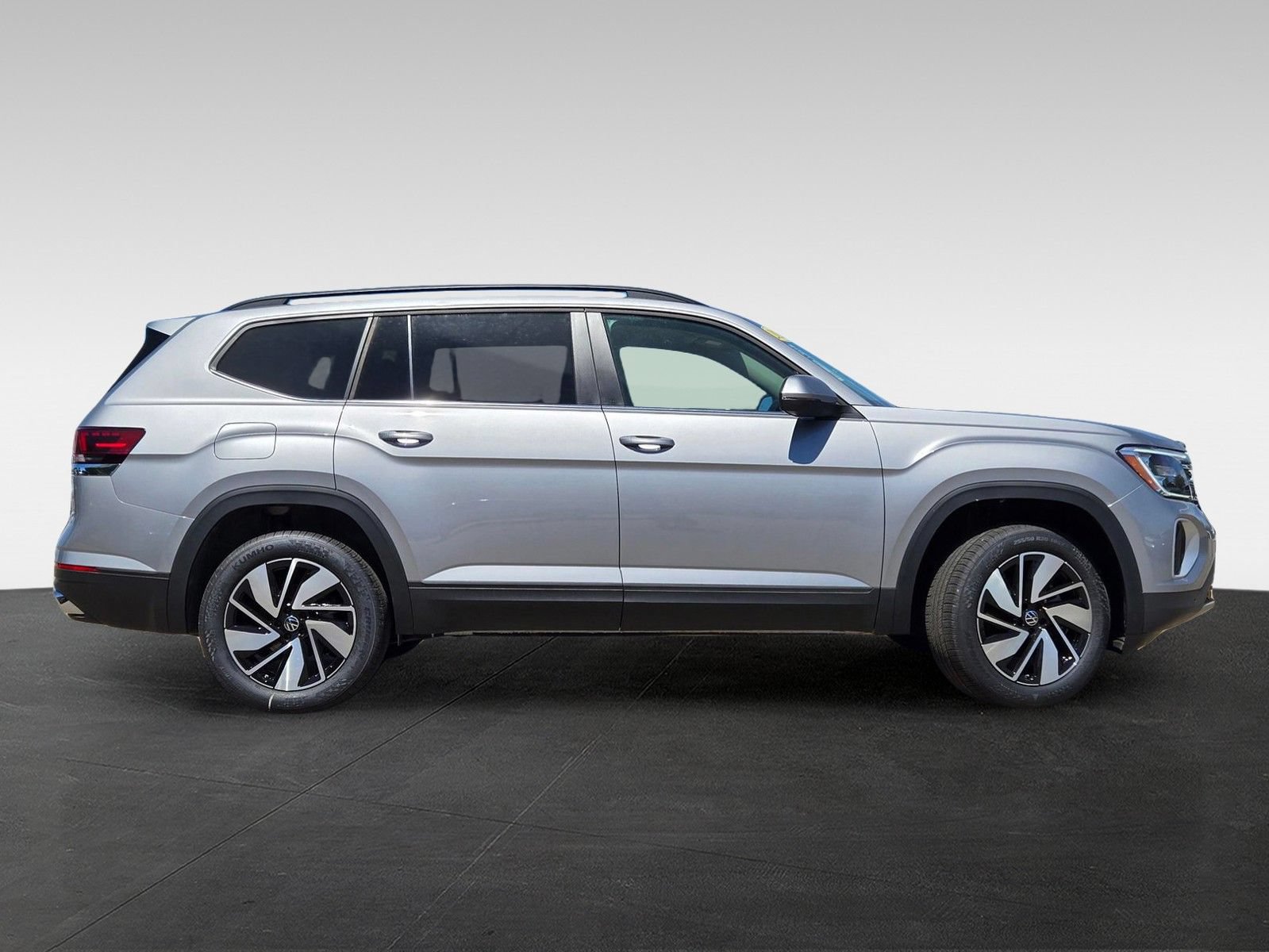New 2026 Volkswagen Atlas SE AWD/4WD image 3