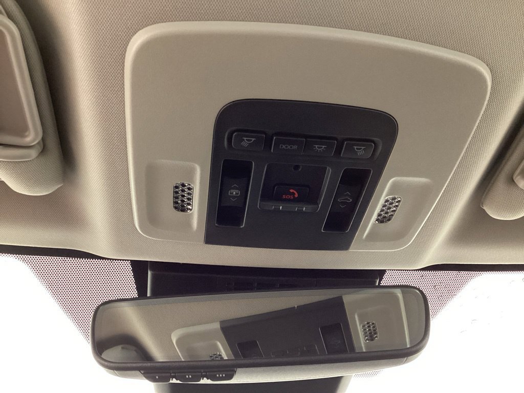 Used 2026 Toyota Camry XLE AWD/4WD image 17