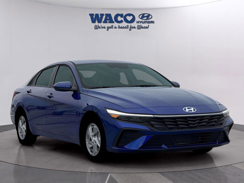 Used 2026 Hyundai Elantra SE w/ Cargo Package image 10