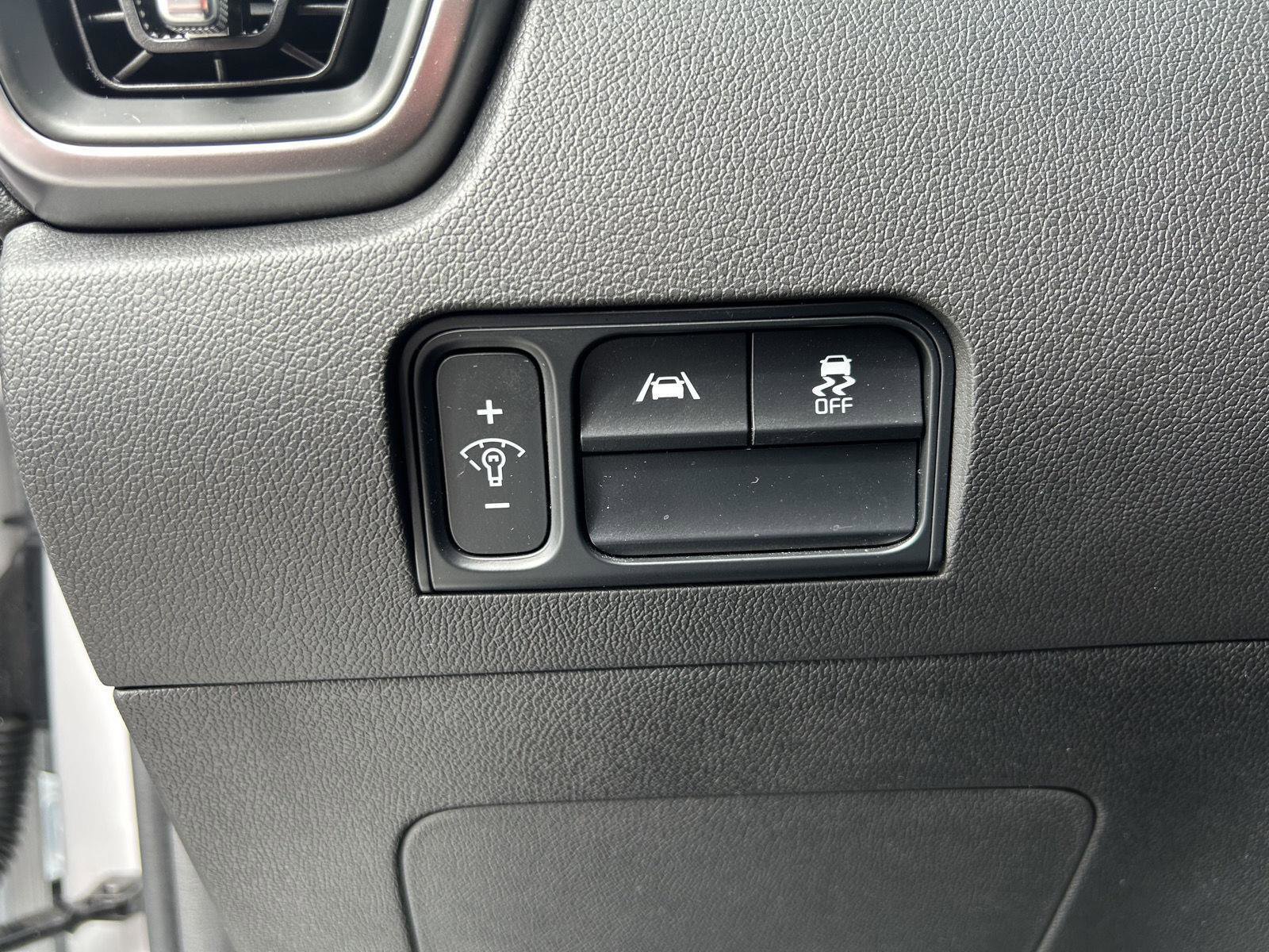 Used 2023 Kia Sorento S w/ Panoramic Sunroof Package image 18