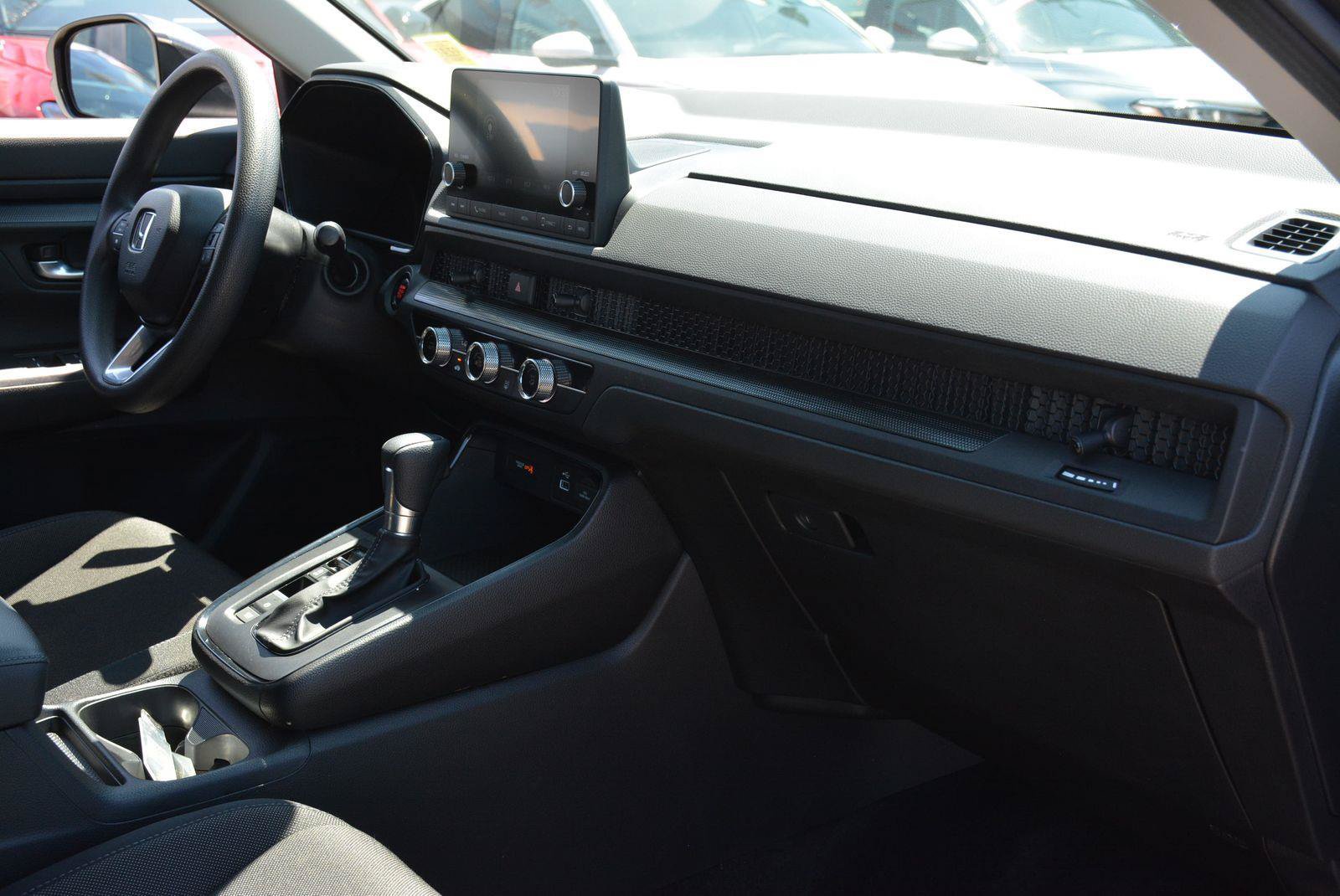 Used 2025 Honda CR-V LX image 19