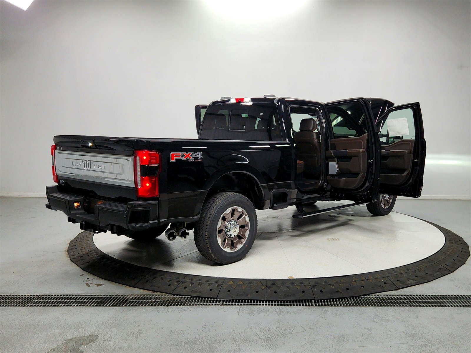New 2025 Ford F250 King Ranch image 17