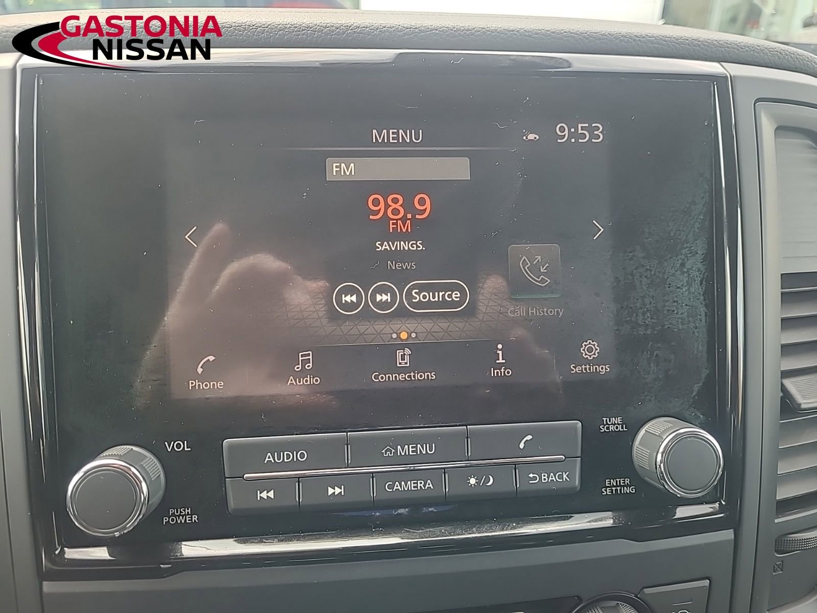 Used 2024 Nissan Titan SV w/ SV Convenience Package image 42