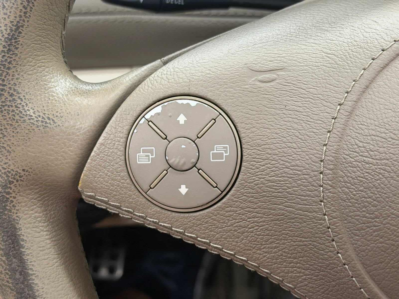 Used 2009 Mercedes-Benz SL 550 image 20