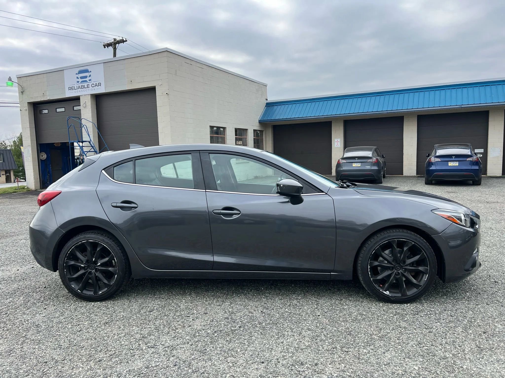 Used 2016 MAZDA MAZDA3 s Grand Touring image 4