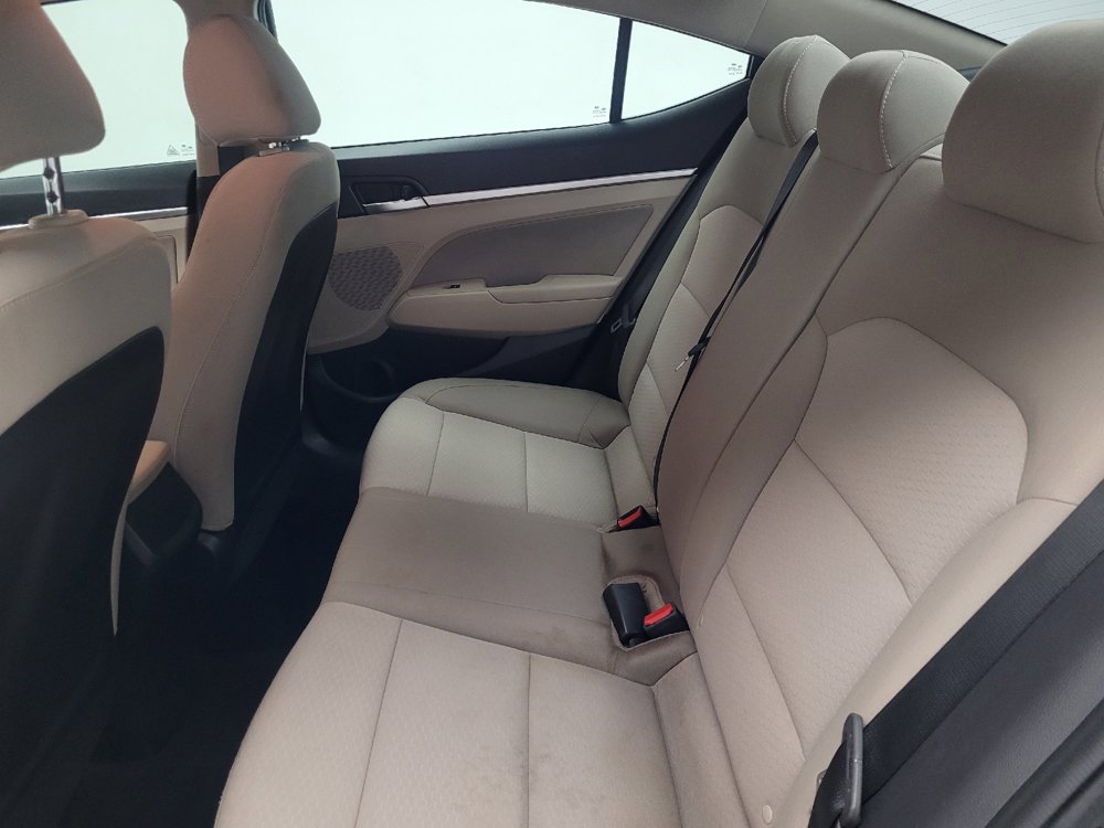 Used 2020 Hyundai Elantra SEL FWD image 18