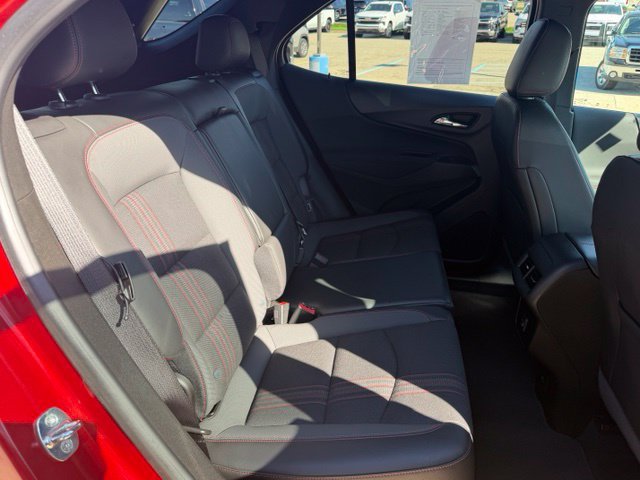 Certified 2022 Chevrolet Equinox RS w/ Infotainment Package FWD image 33