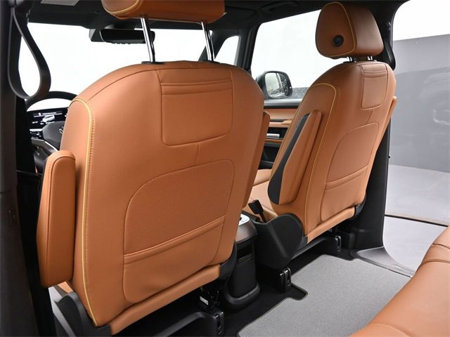 New 2025 Volkswagen ID. Buzz Pro S image 12