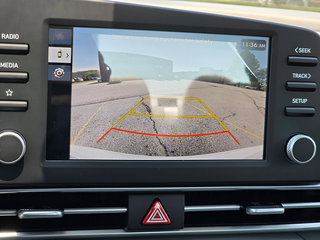 New 2026 Hyundai Elantra SE FWD image 18