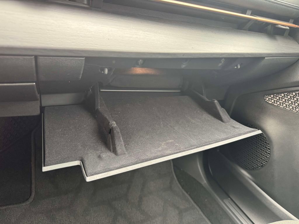 Used 2024 Nissan Ariya AWD image 31