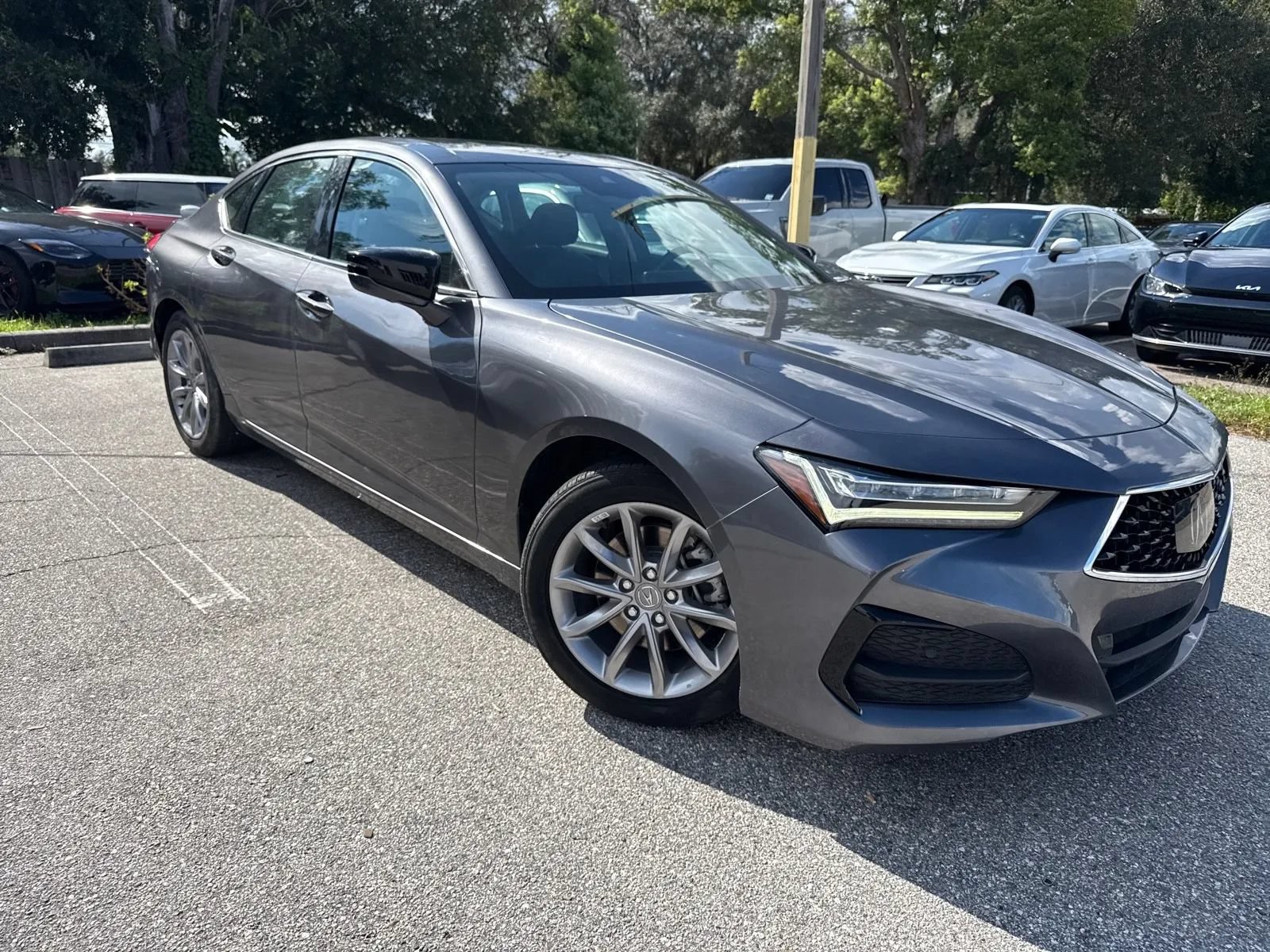 Used 2023 Acura TLX FWD image 6