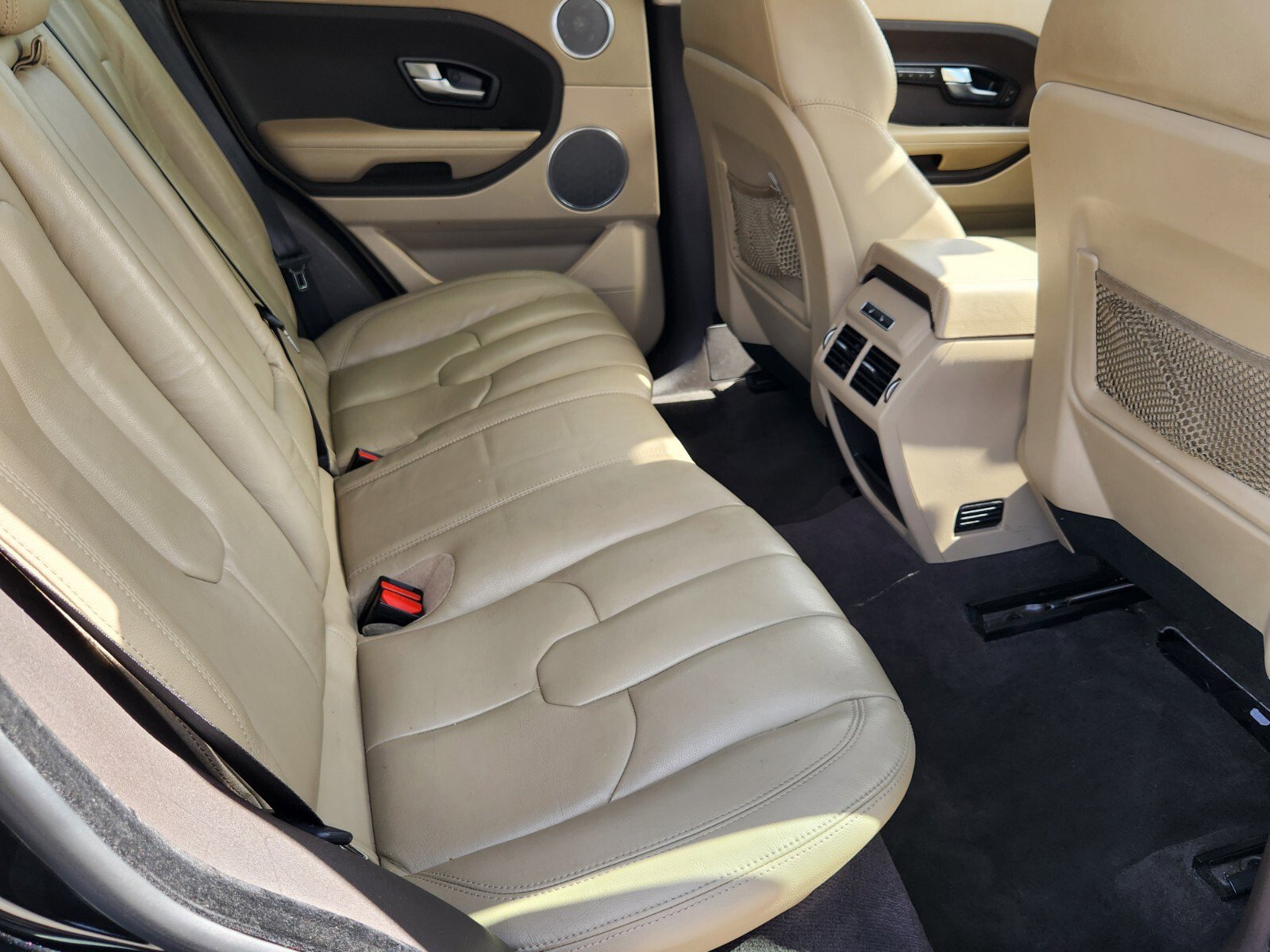 Used 2015 Land Rover Range Rover Evoque Pure Plus image 10