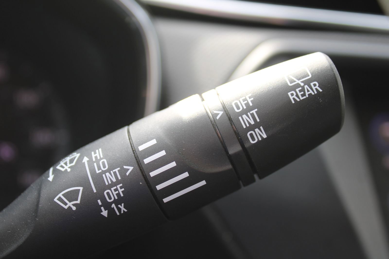 Used 2023 Chevrolet TrailBlazer LT image 32