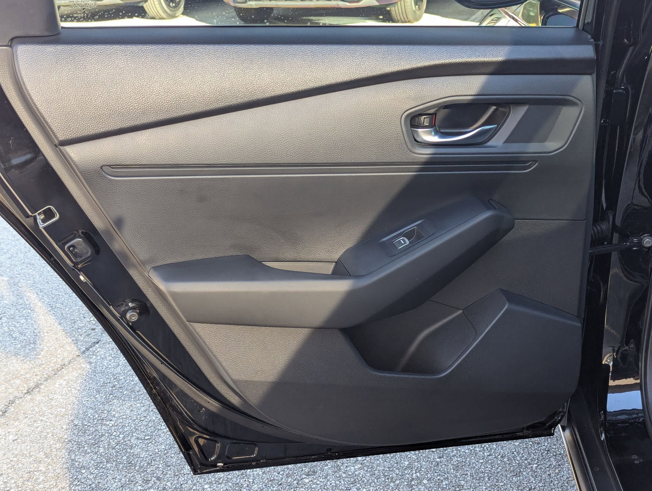 Used 2025 Honda Accord SE image 16