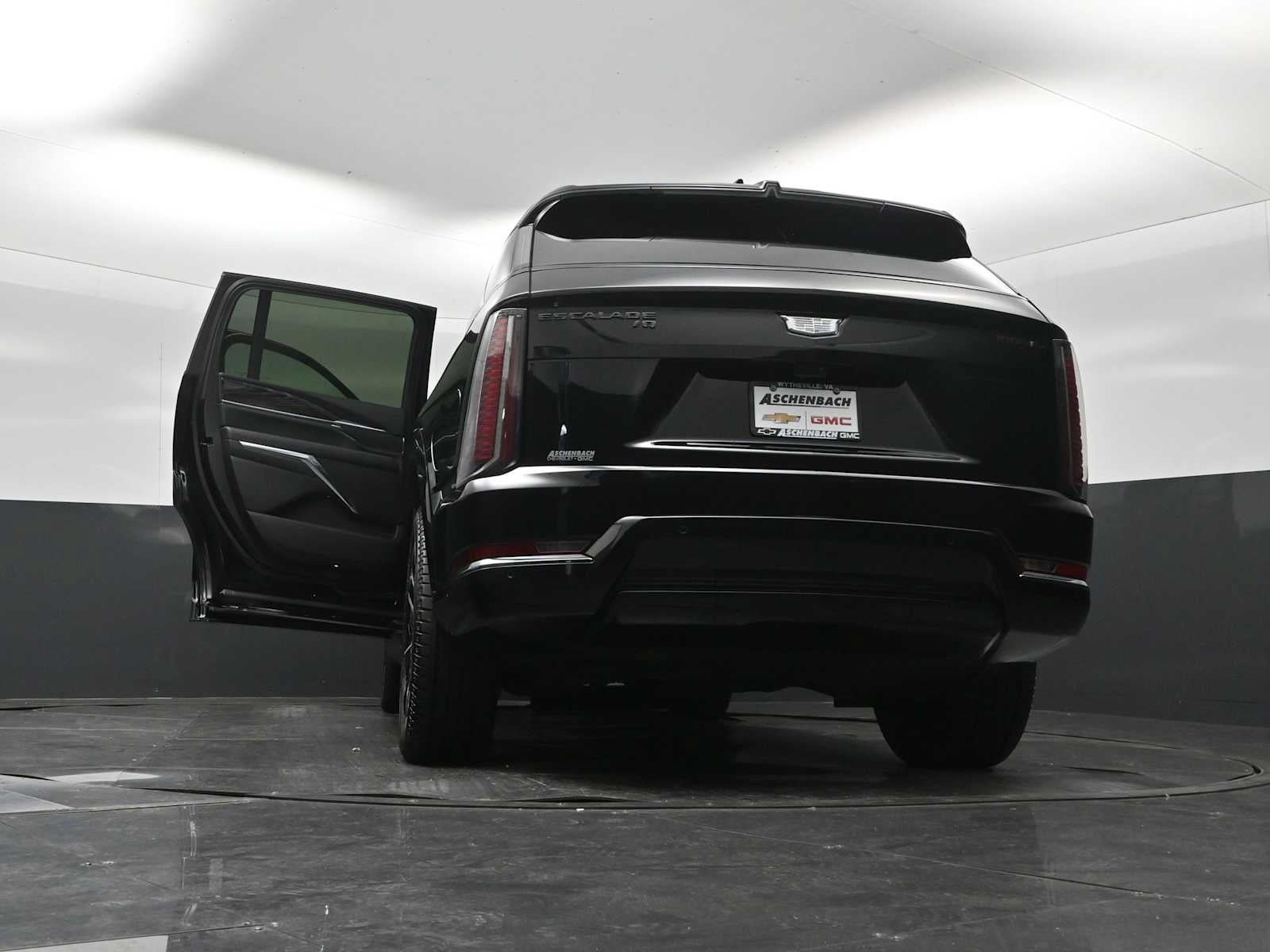 Used 2025 Cadillac Escalade IQ Sport 1 AWD/4WD image 30
