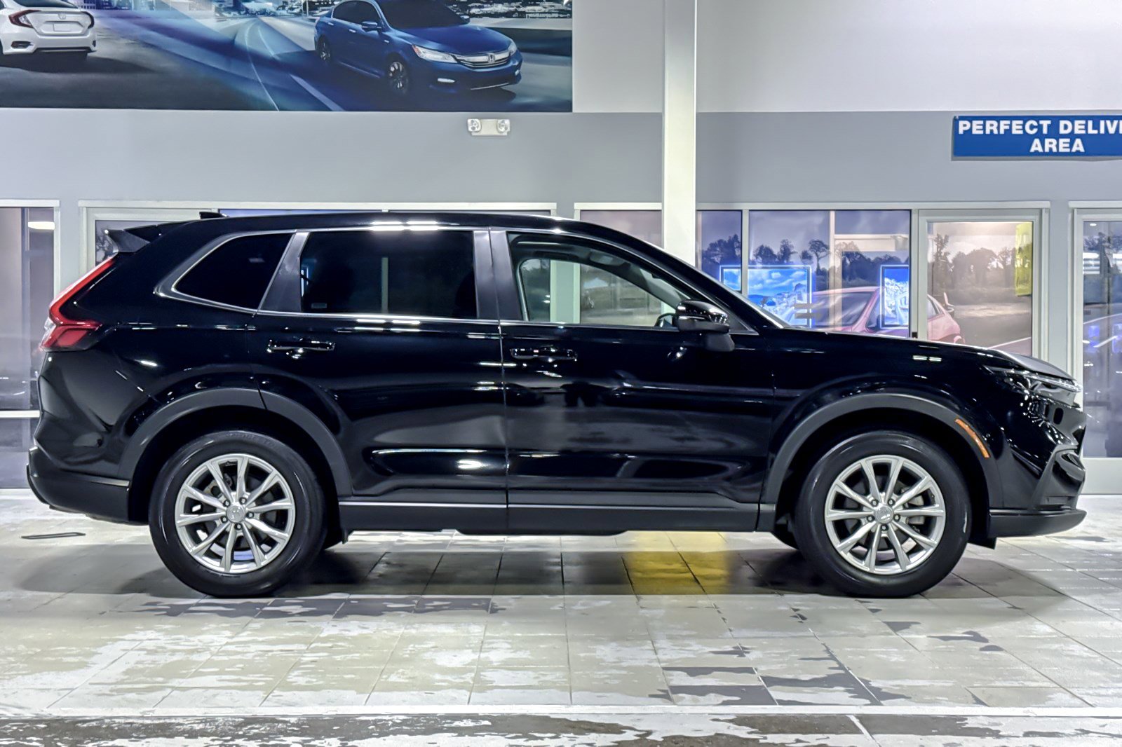 Used 2025 Honda CR-V EX-L image 7