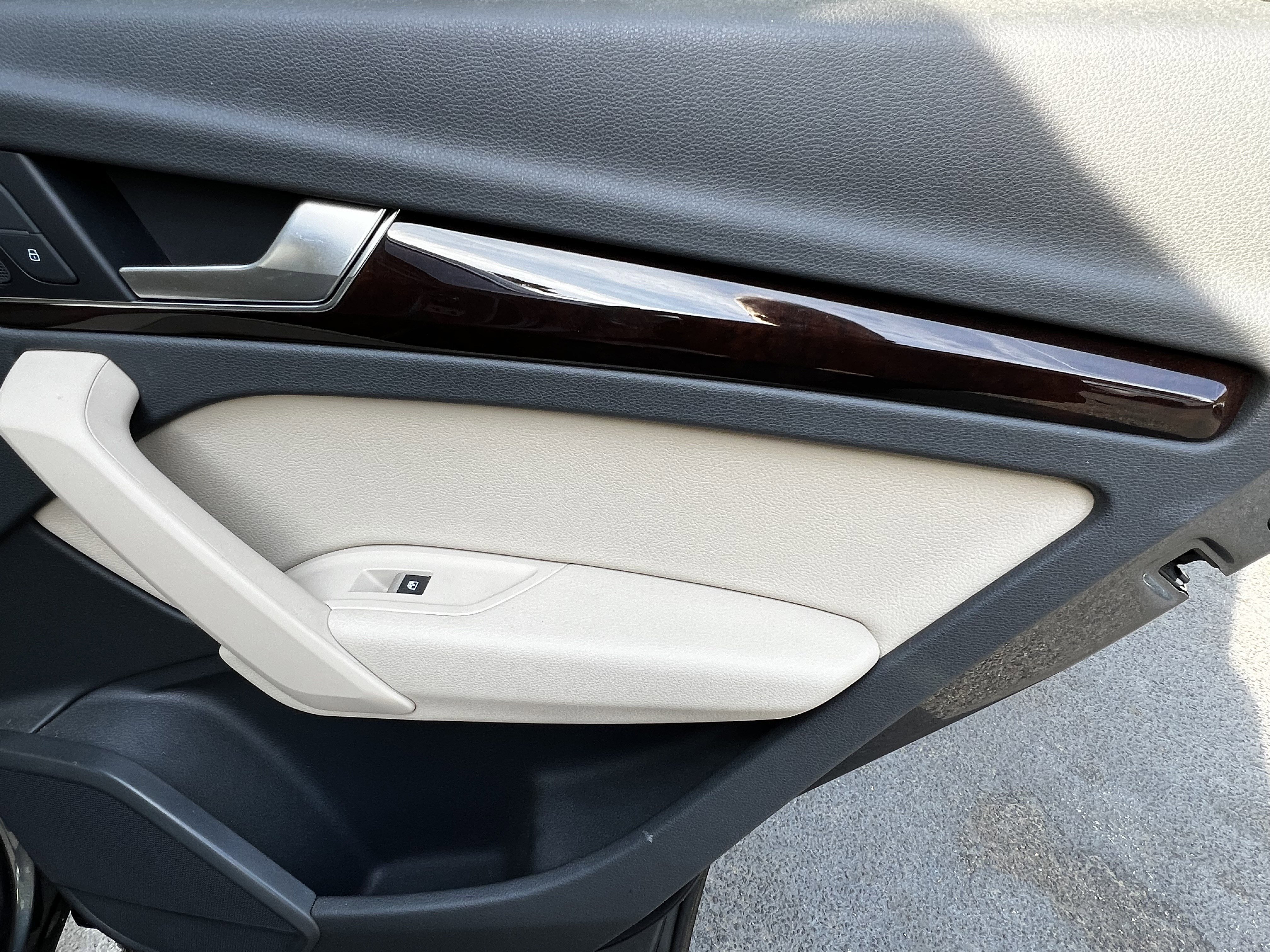 Used 2018 Audi Q5 2.0T Premium Plus w/ Premium Plus Package image 39