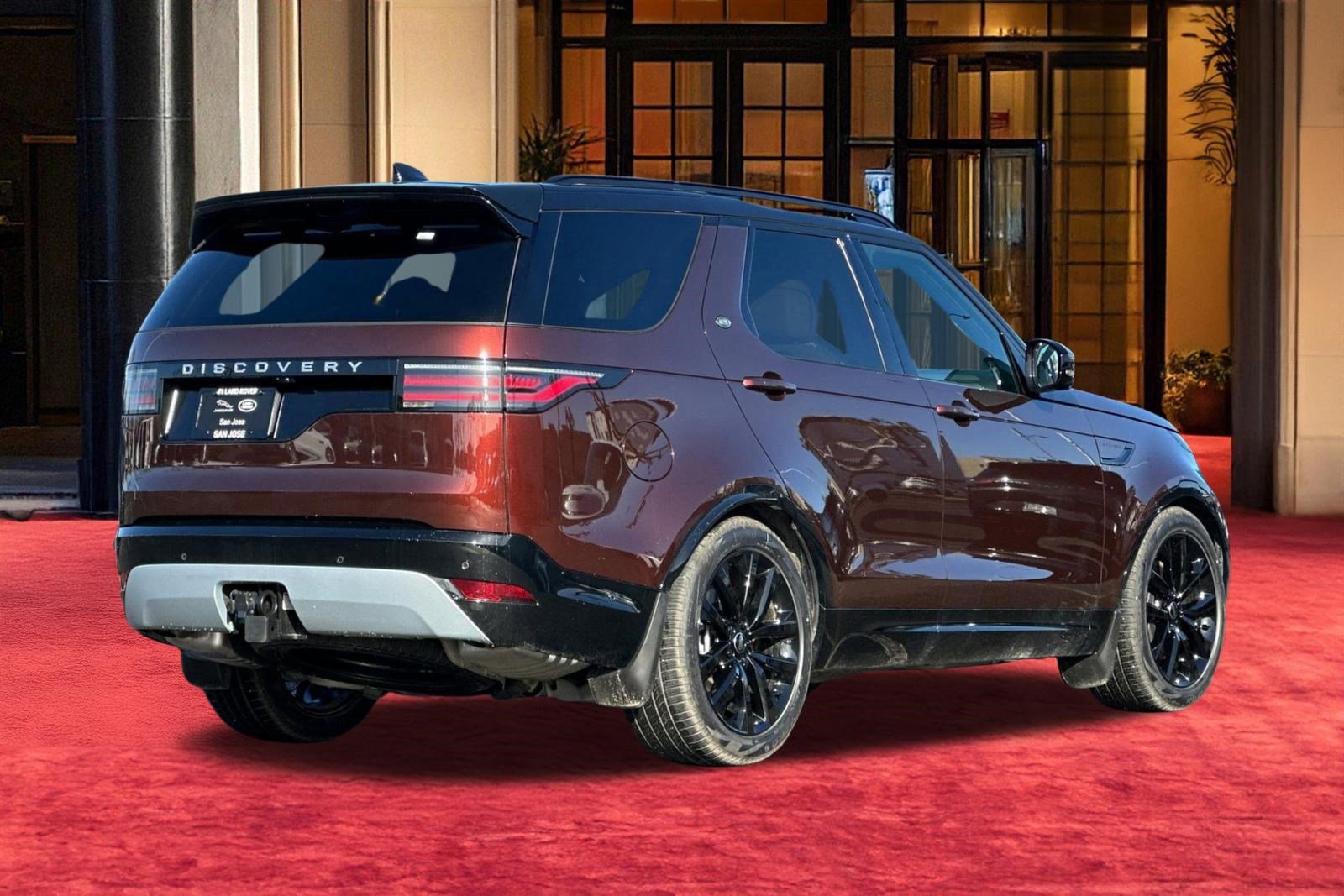 New 2026 Land Rover Discovery Limited Edition AWD/4WD image 7