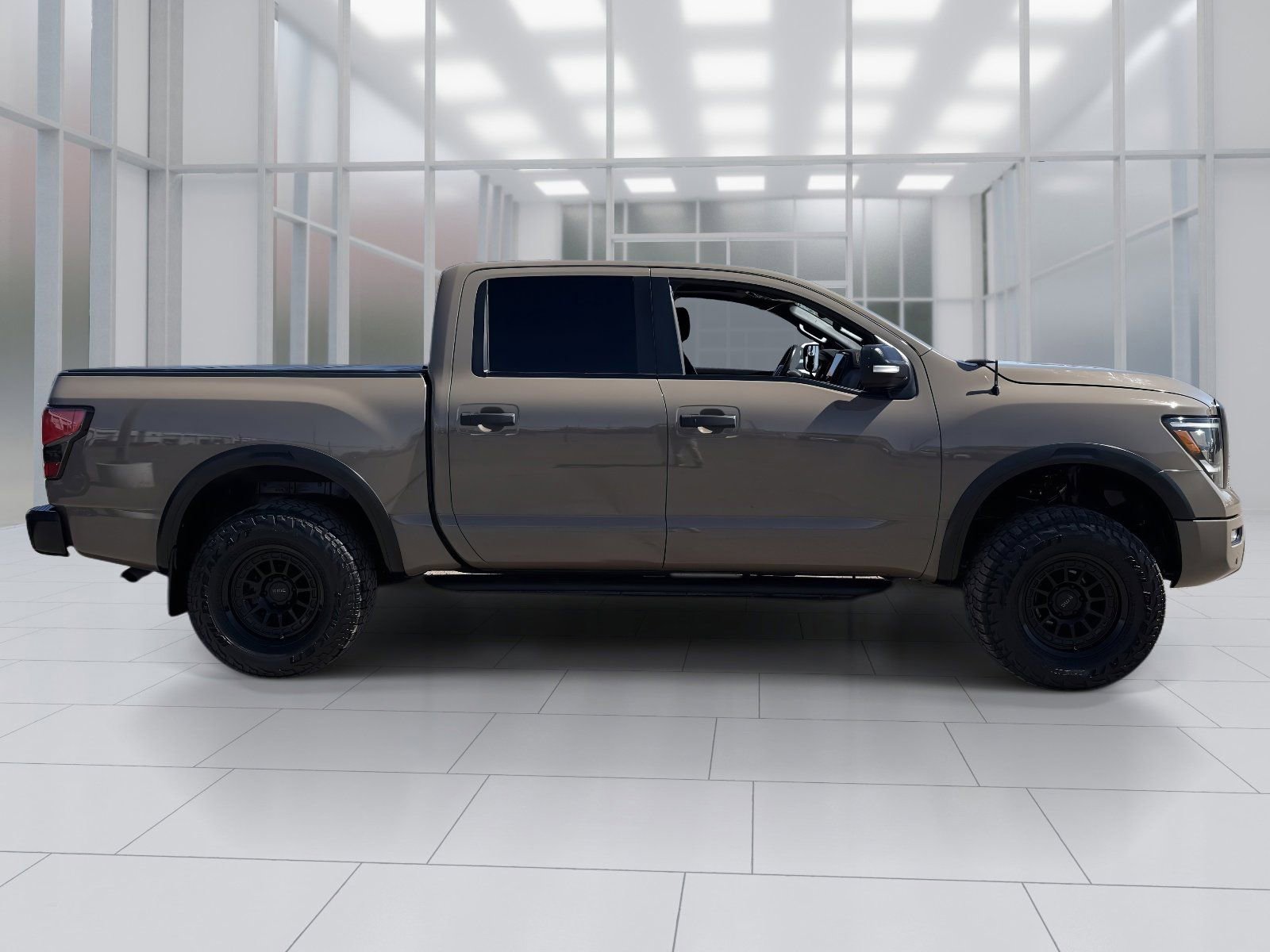 Certified 2021 Nissan Titan PRO-4X w/ Pro-4x Convenience Package image 7