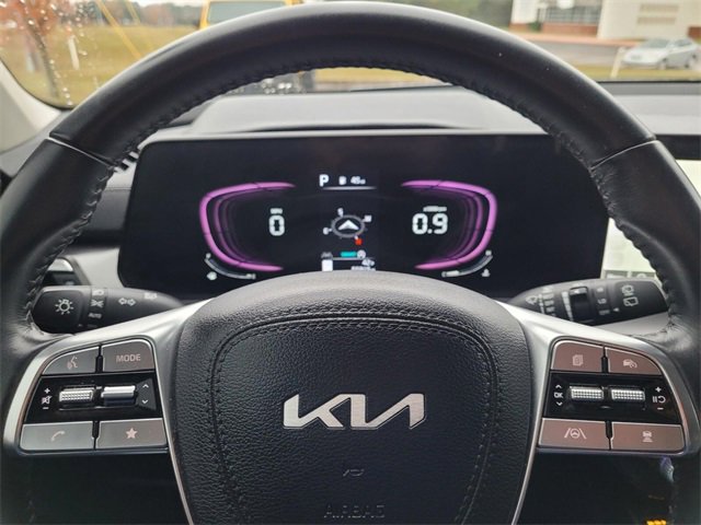 Used 2024 Kia Telluride S image 29