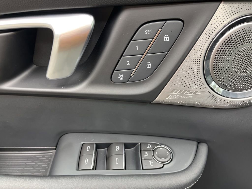 New 2026 Buick Enclave Avenir w/ Super Cruise Package image 8