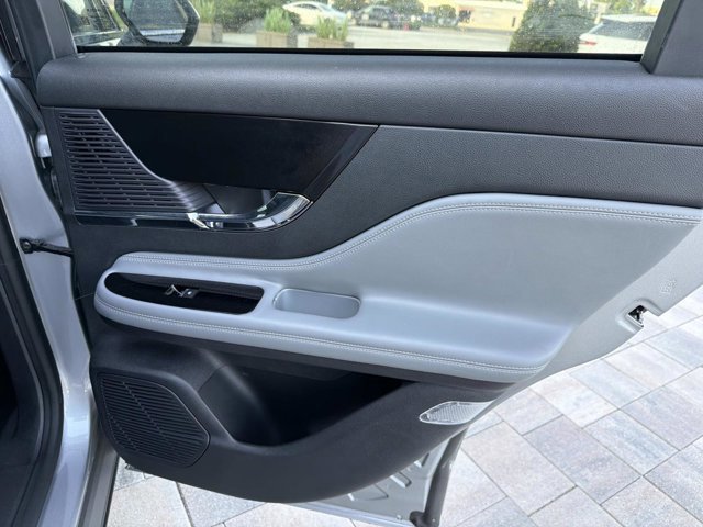 Certified 2021 Lincoln Corsair FWD w/ Equipment Group 101A image 23