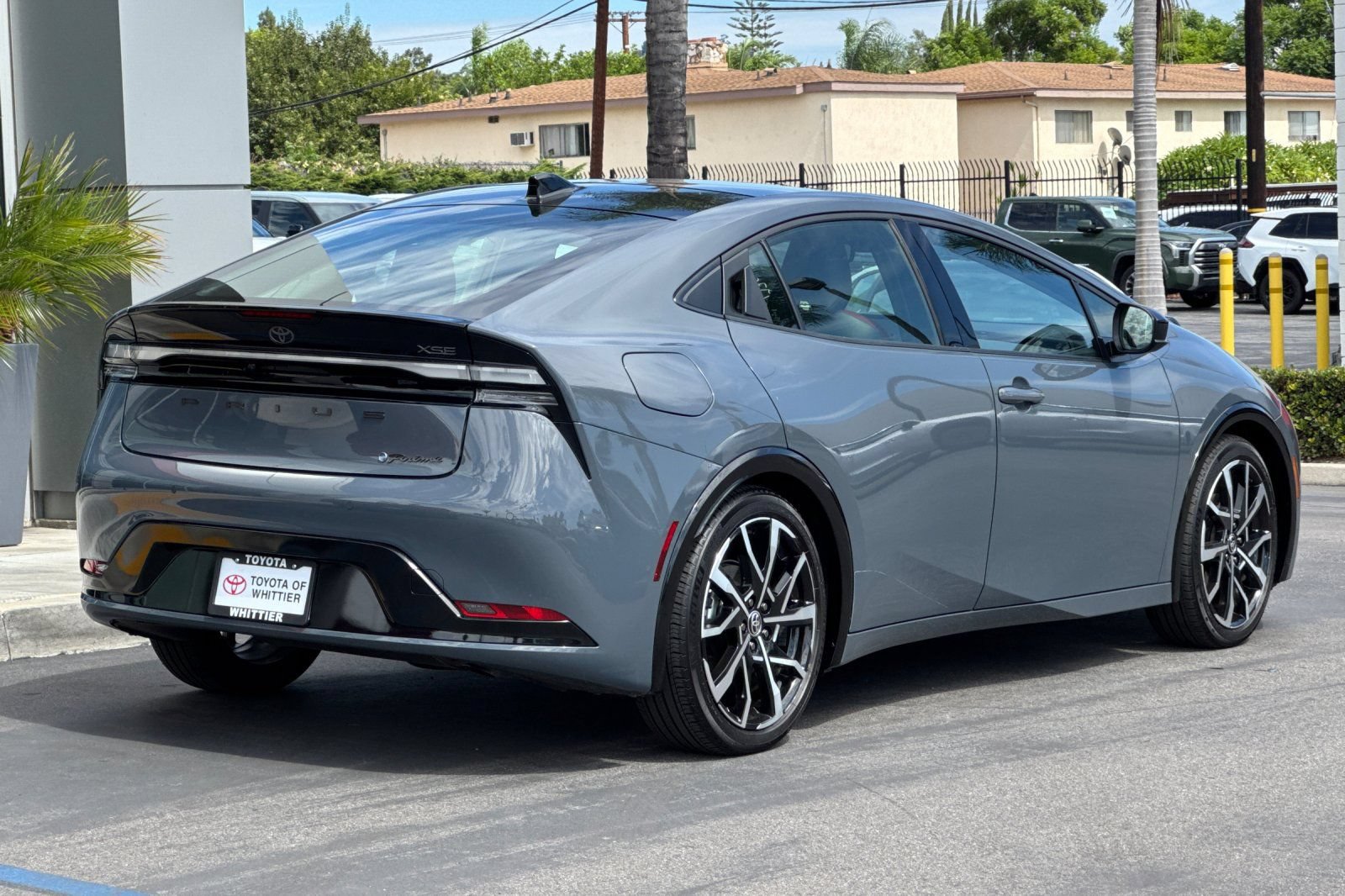 Used 2023 Toyota Prius Prime Premium FWD image 5