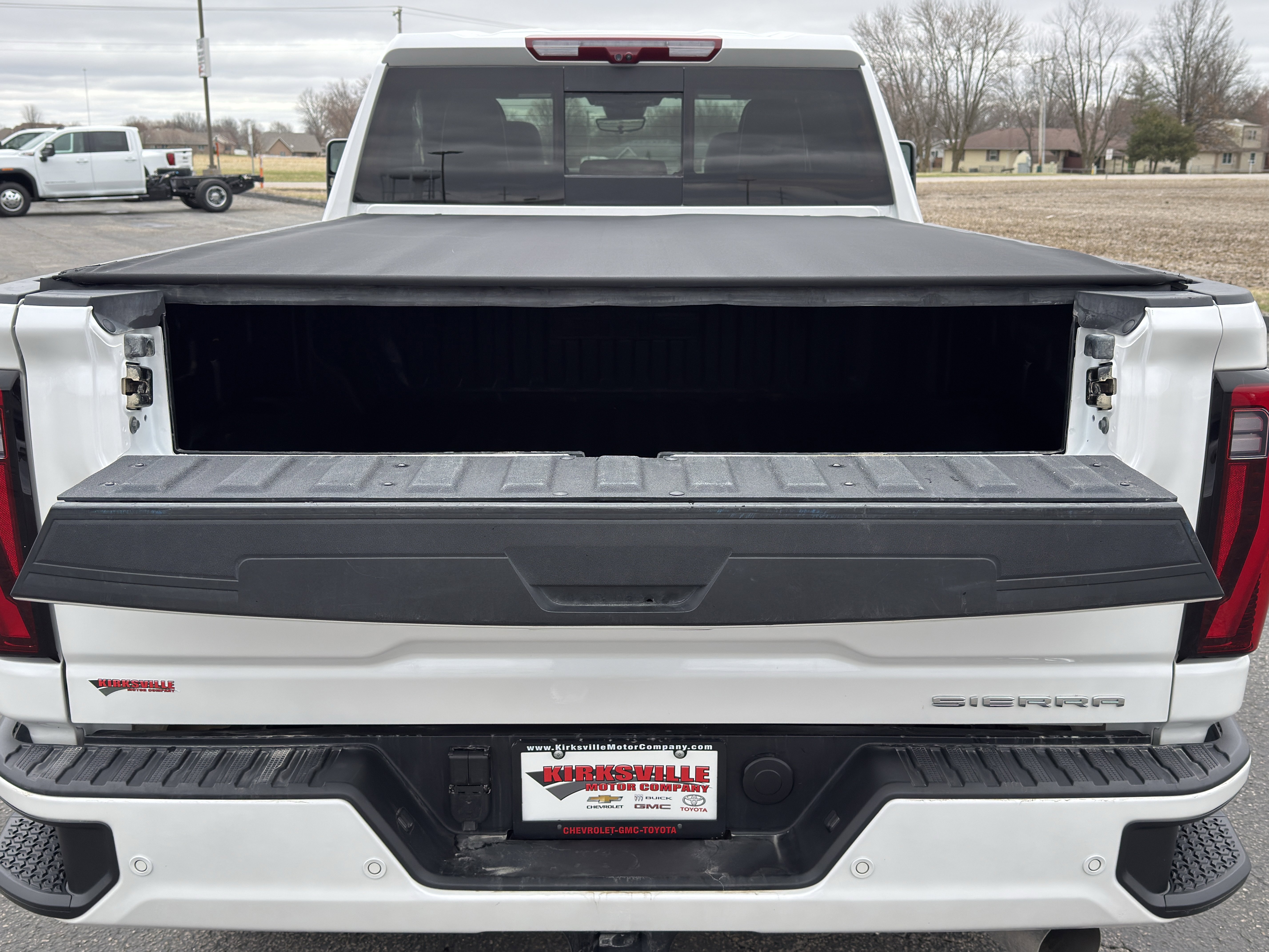 Used 2025 GMC Sierra 2500 Denali Ultimate image 7