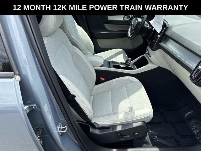 Used 2020 Volvo XC40 T5 Momentum w/ Protection Package Premier AWD/4WD image 9