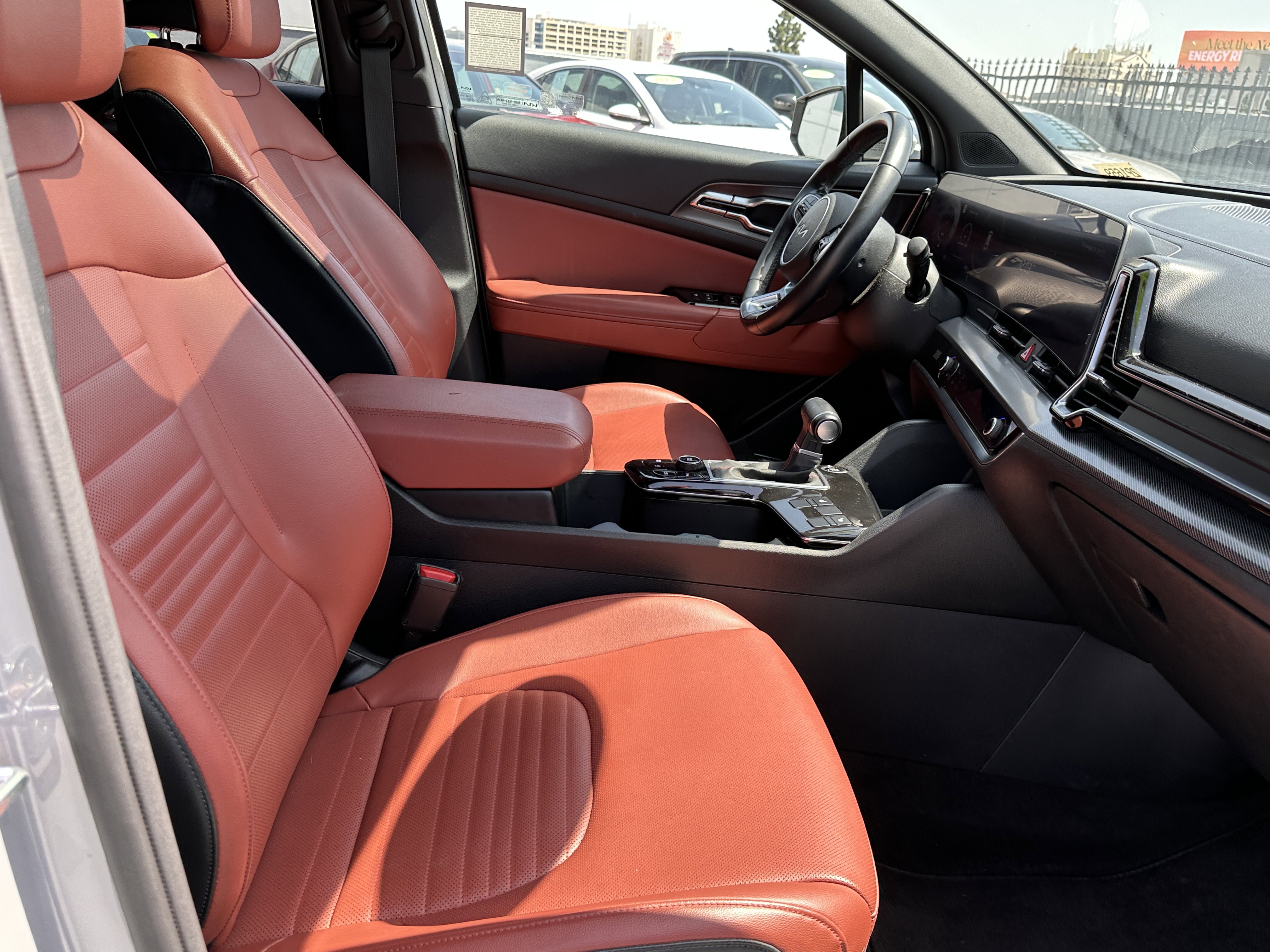 Certified 2023 Kia Sportage SX image 18