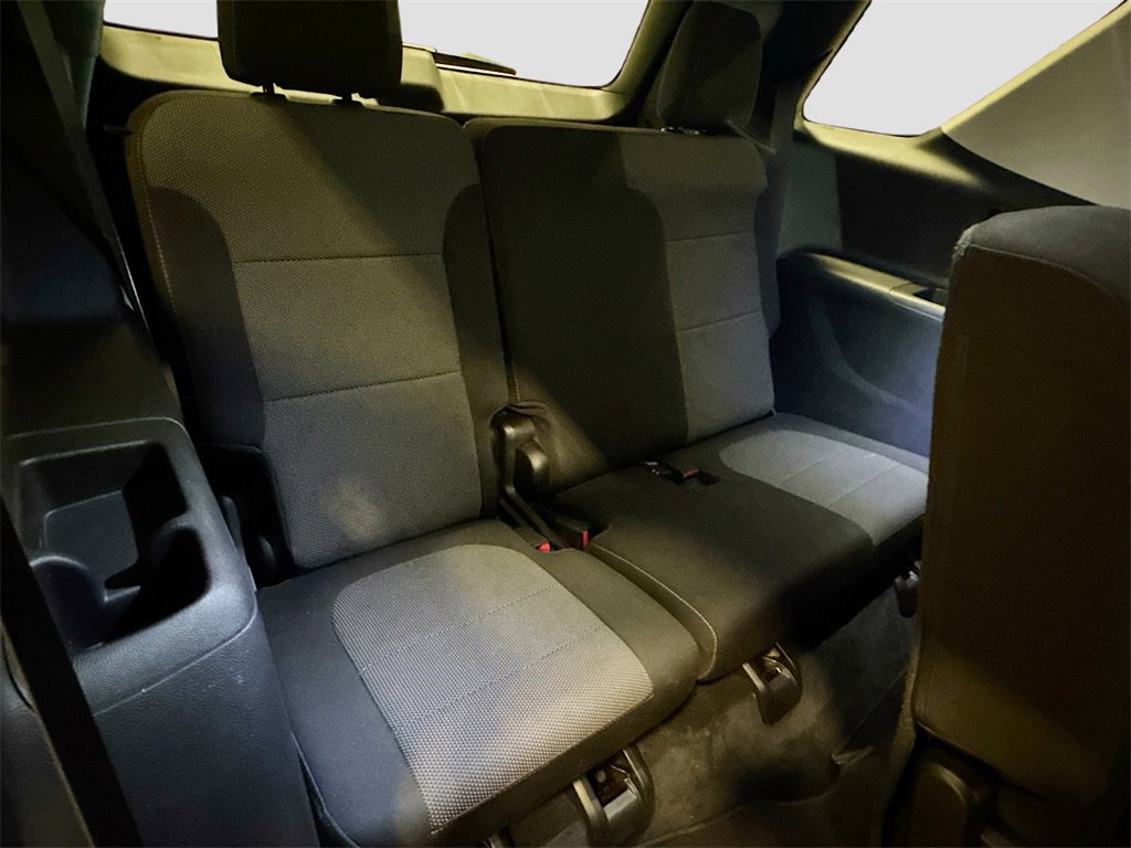 Used 2021 Chevrolet Traverse LS image 25