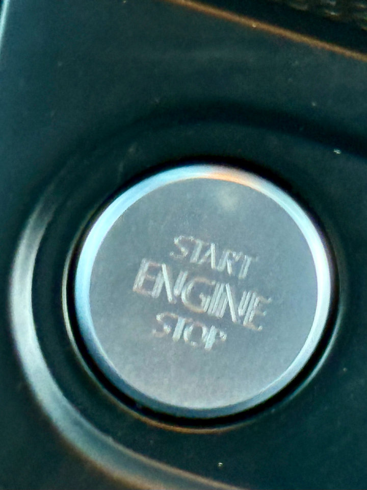 Used 2017 Volkswagen Tiguan Limited w/ Premium Package image 29