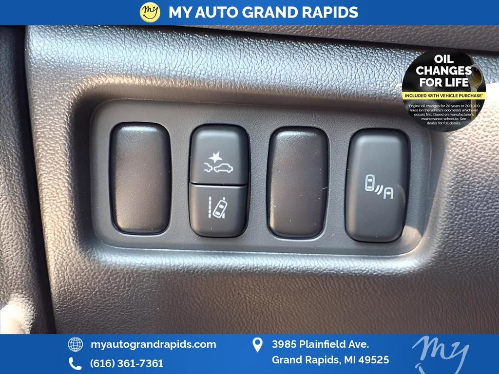 Used 2025 Mitsubishi Outlander Sport SE image 25