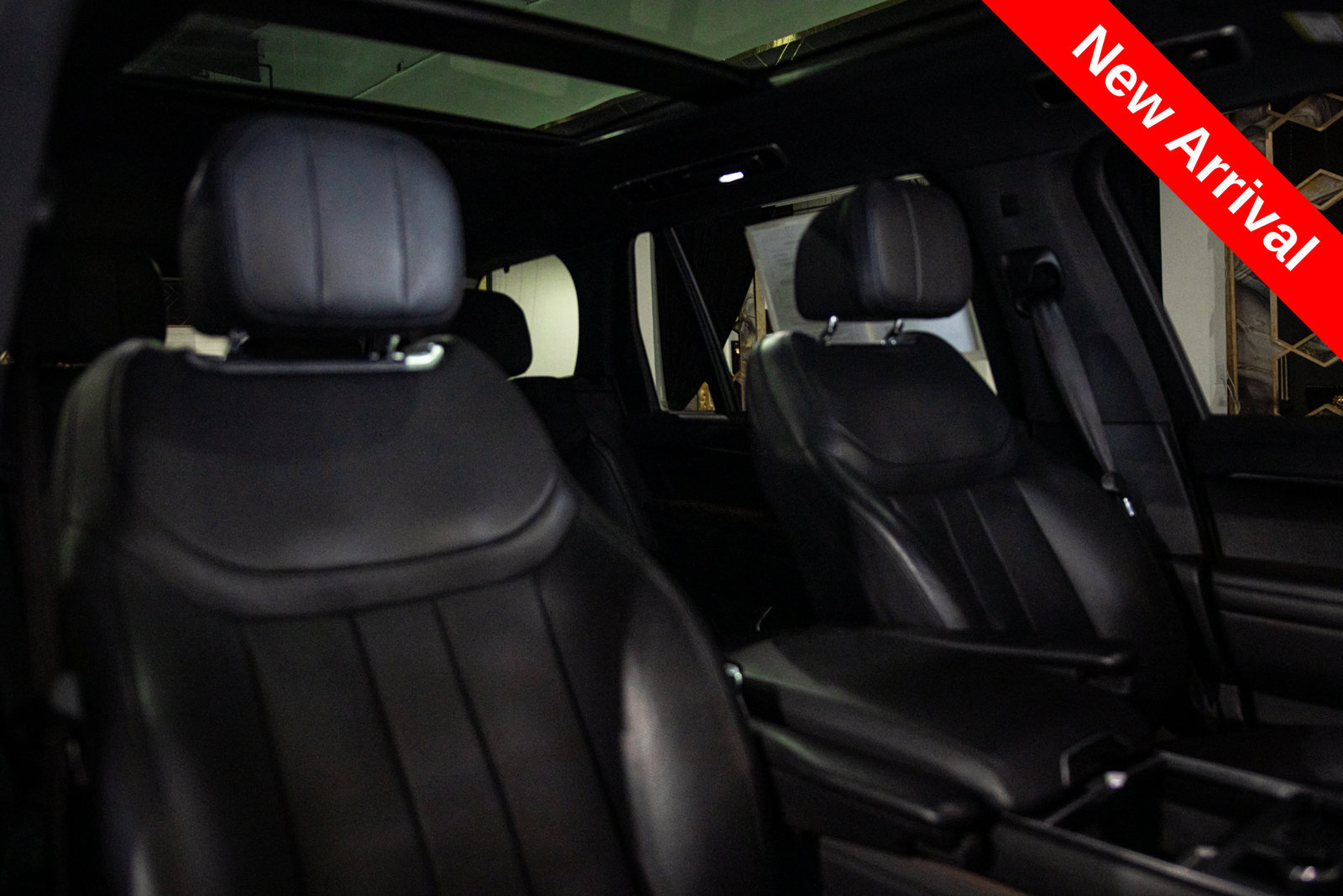 Used 2023 Land Rover Range Rover Long Wheelbase SE AWD/4WD image 12
