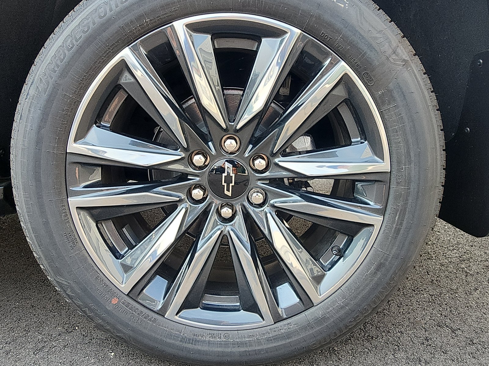 New 2026 Chevrolet Tahoe LS w/ LS Custom Edition AWD/4WD image 9