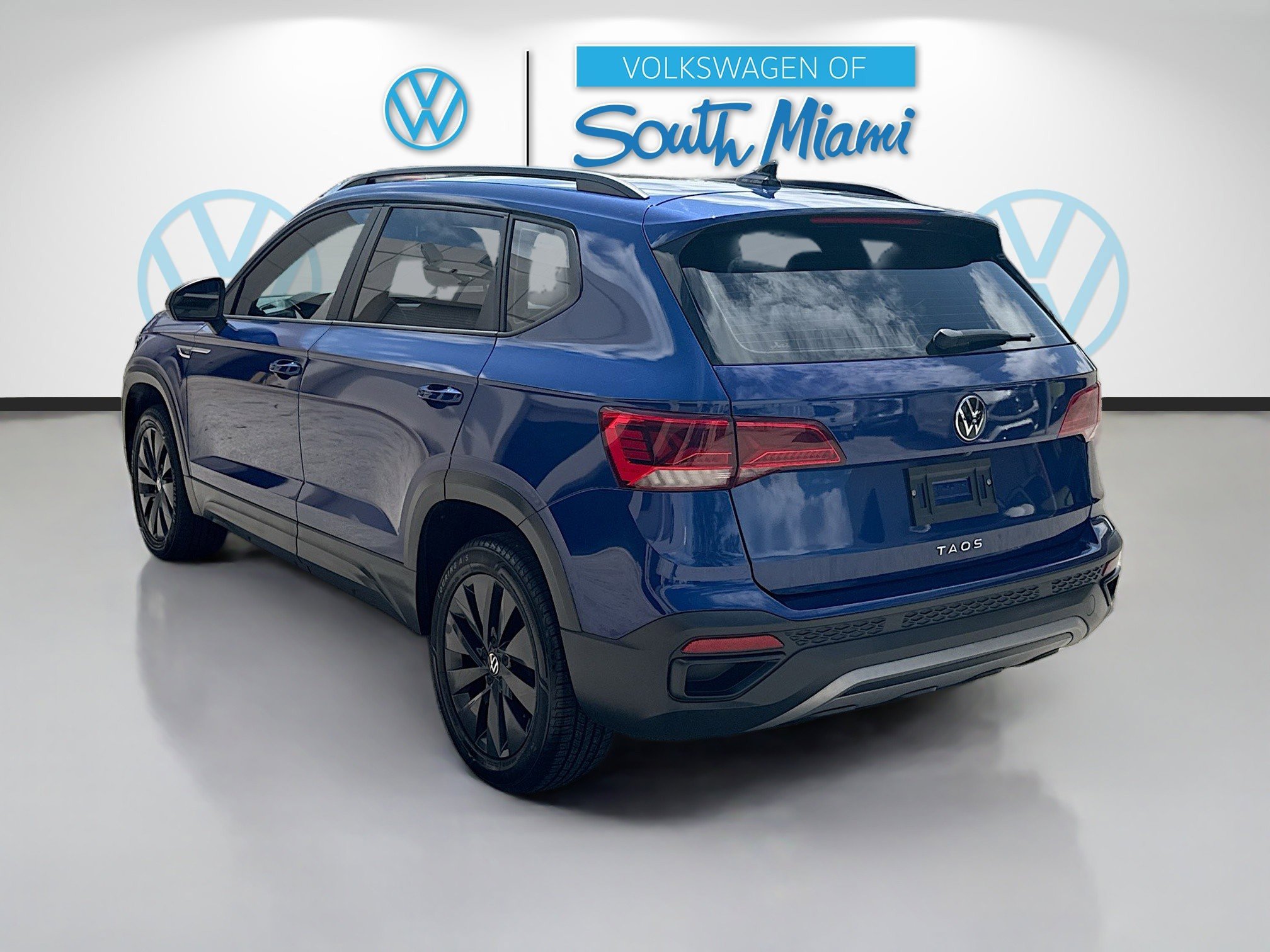 Used 2022 Volkswagen Taos S w/ IQ Drive S Package image 5