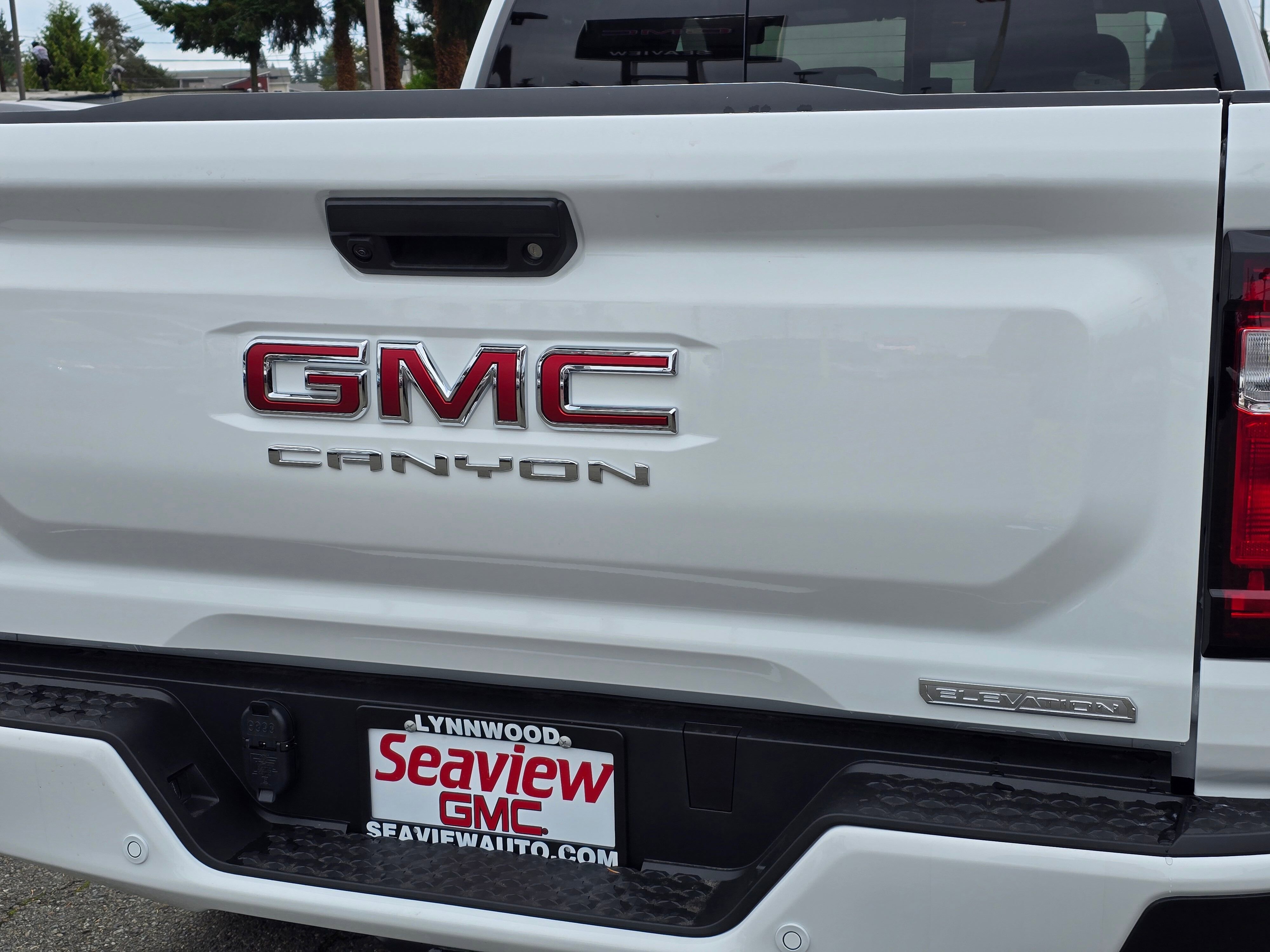 New 2026 GMC Canyon Elevation w/ Convenience Package image 14