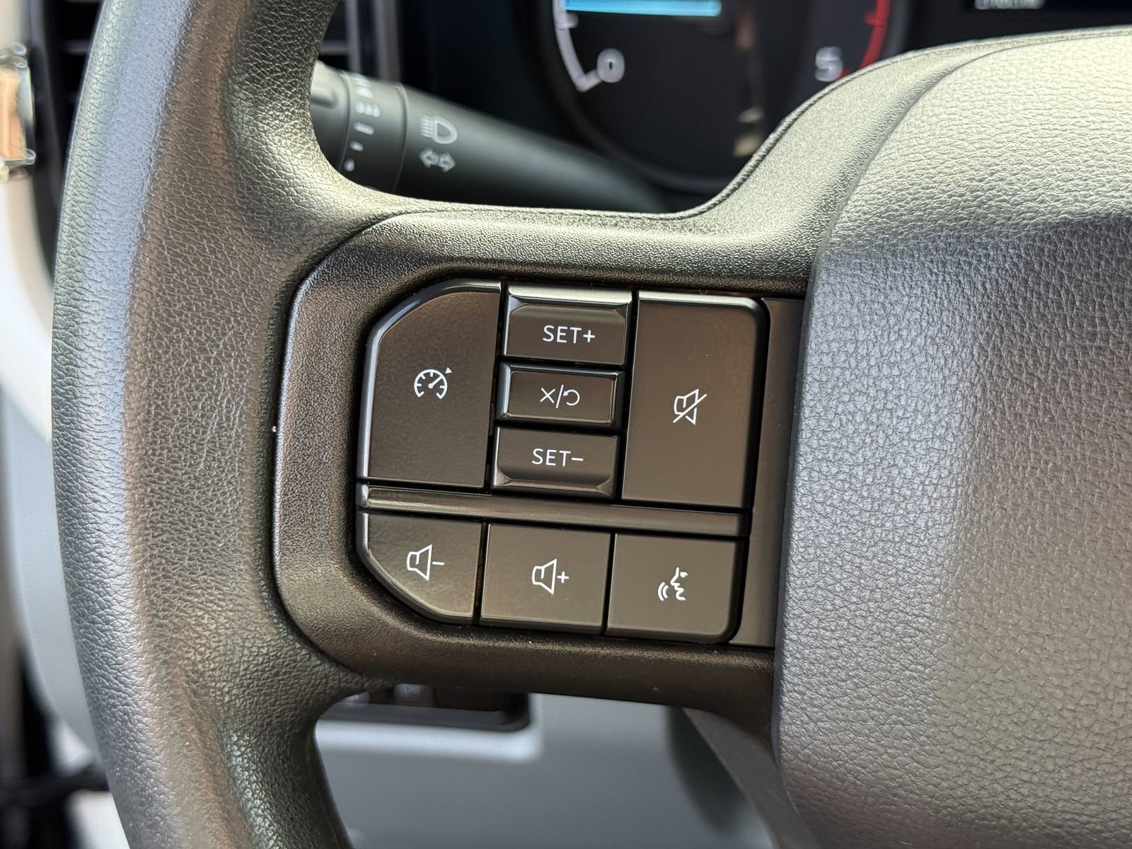 Used 2025 Ford F250 XLT image 27