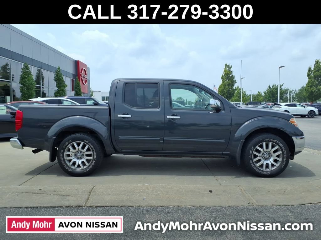 Used 2013 Nissan Frontier SL w/ Moonroof Pkg AWD/4WD image 8