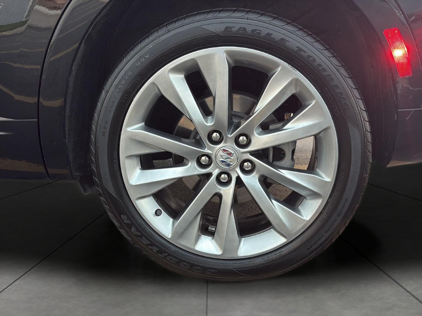 Used 2023 Buick Envision Avenir AWD/4WD image 12