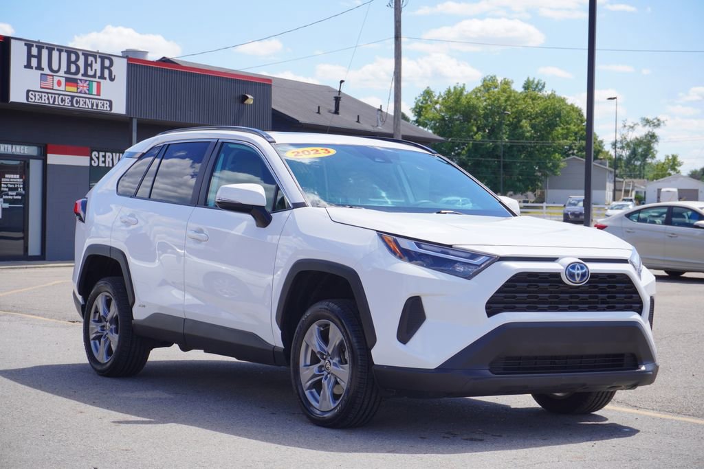 Used 2023 Toyota RAV4 XLE image 9