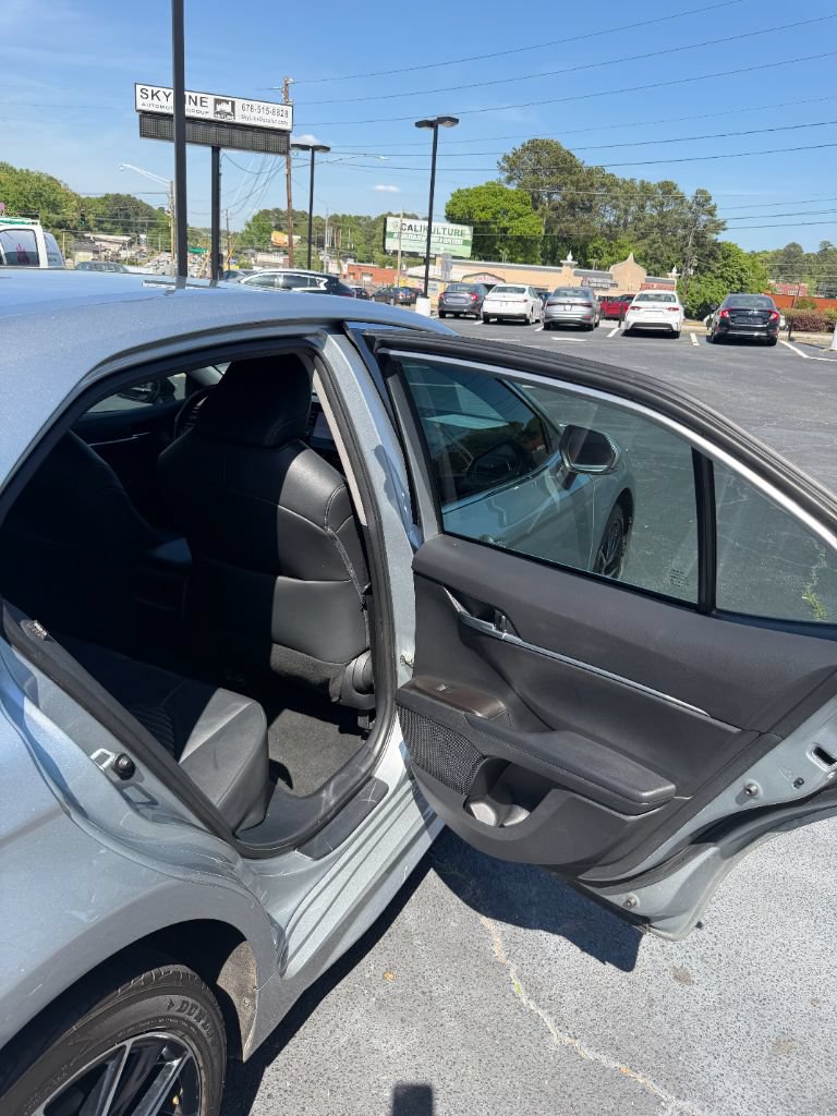 Used 2023 Toyota Camry SE w/ Convenience Package FWD image 19
