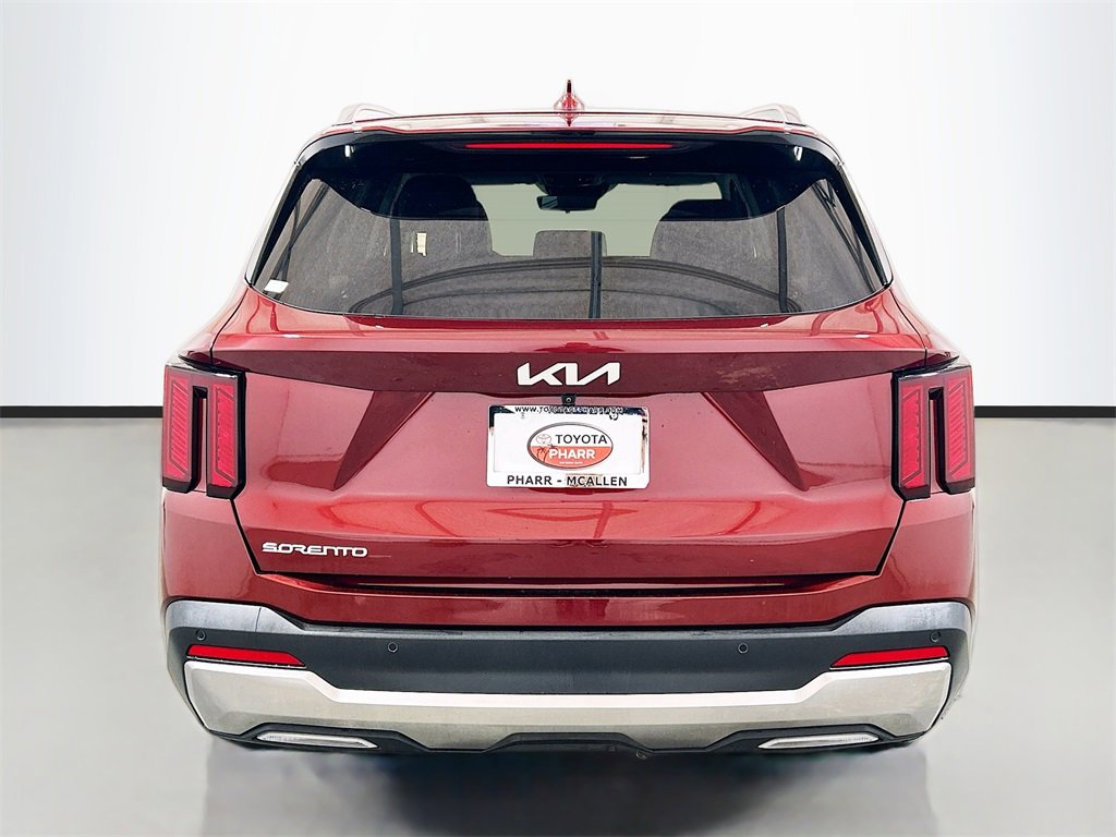 Used 2025 Kia Sorento S w/ Panoramic Sunroof Package image 5
