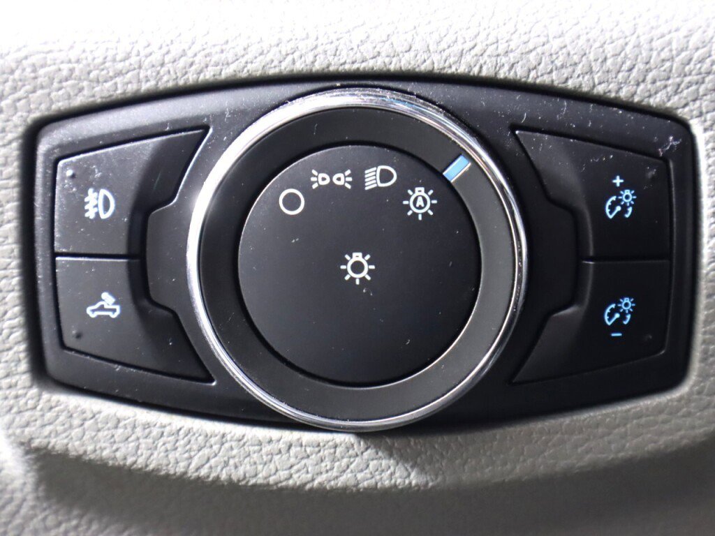 Used 2016 Ford F150 XLT w/ XTR Package image 10