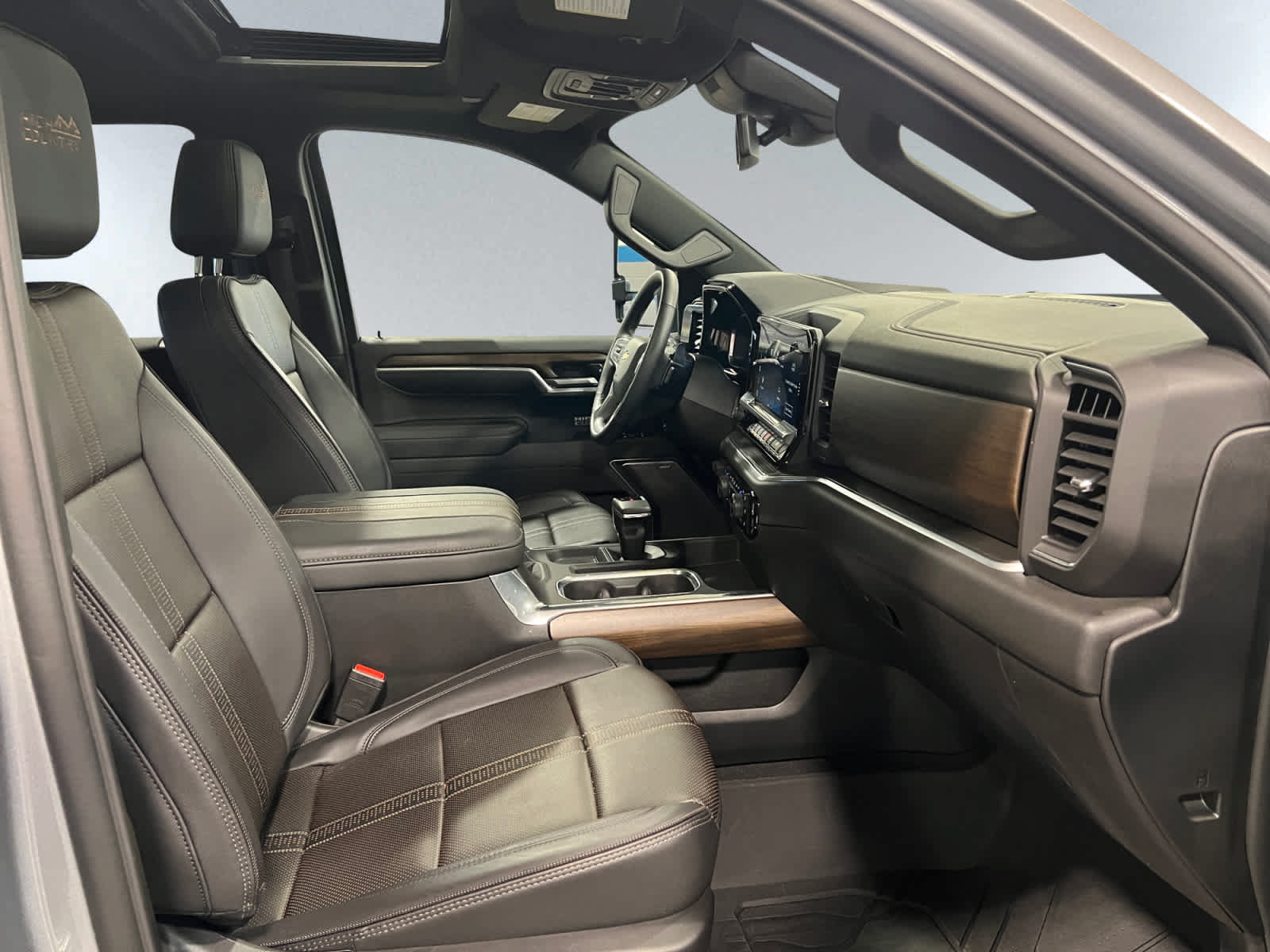 Certified 2026 Chevrolet Silverado 1500 High Country w/ High Country Premium Package AWD/4WD image 20