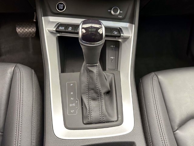 Used 2023 Audi Q3 2.0T Premium w/ Convenience Package AWD/4WD image 28