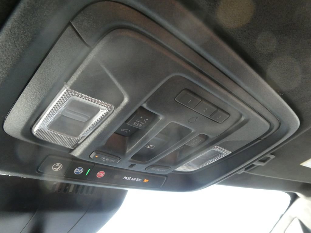 New 2026 GMC Sierra 1500 Denali Ultimate w/ LPO, Black Badging Package image 23